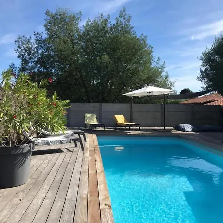 Maison Avec Terrasse Et Piscine Privee Proche - Fr-1-336-139 Holiday home *
