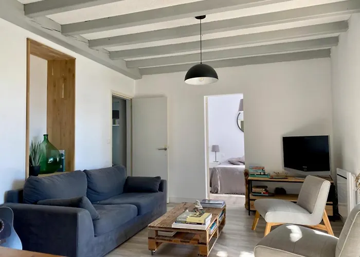 Hébergement de vacances Maison avec terrasse et piscine privée proche plage - FR-1-336-139 *